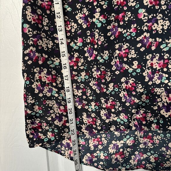 Jessica Simpson Dark Floral Cap Sleeve Top - Size M, Navy - Picture 10 of 11